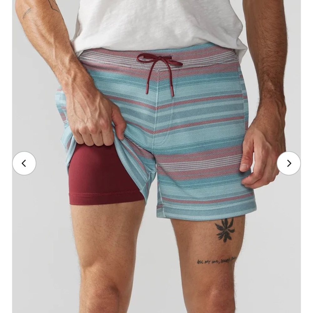 Chubbies The Stripes Hype Lined Lounge Shorts. XL. 5.5" inseam. Blue/Red Stripes